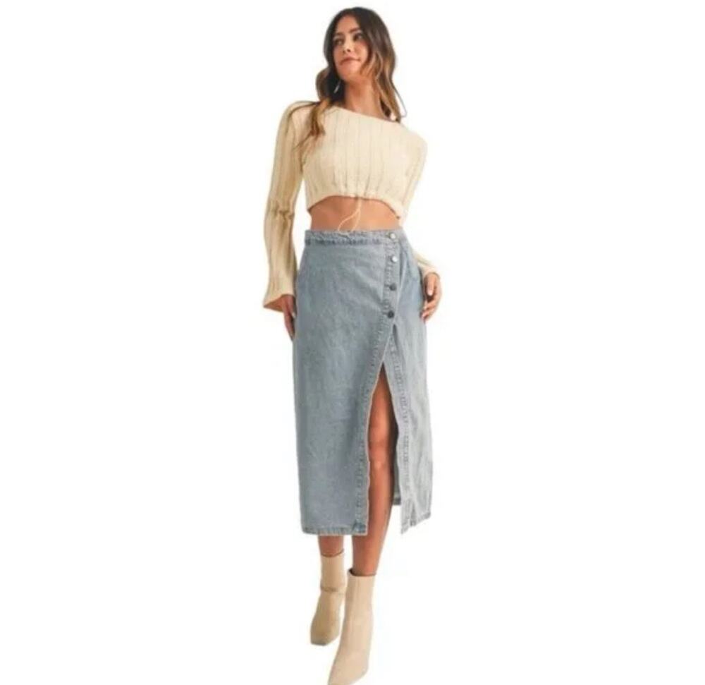 MABLE Light Denim Button Danica Front Slit Midi Jean Skirt Blue Size M
